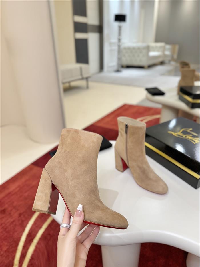 2025112818816745 380